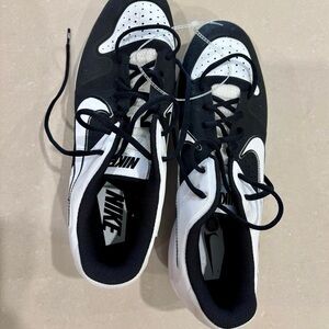 Nike Black and White Sports baseball cleats